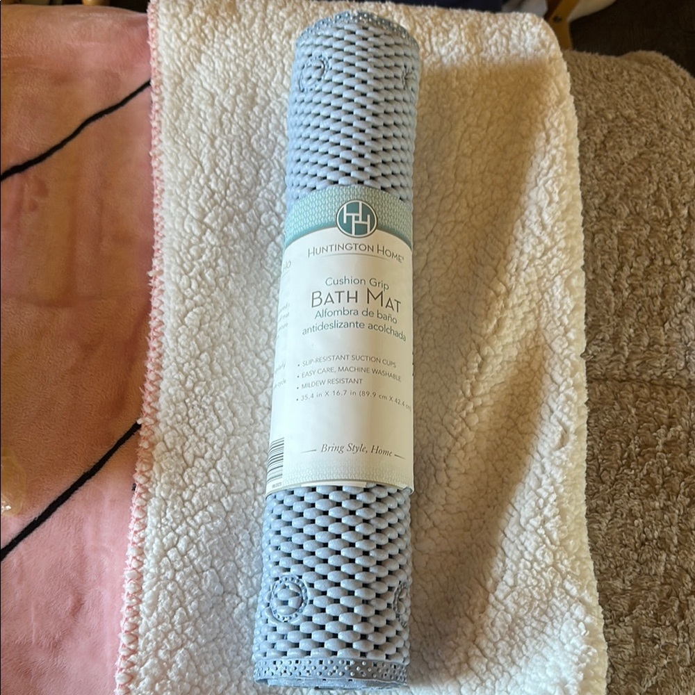 Huntington Home Cushion Grip Bath Mat